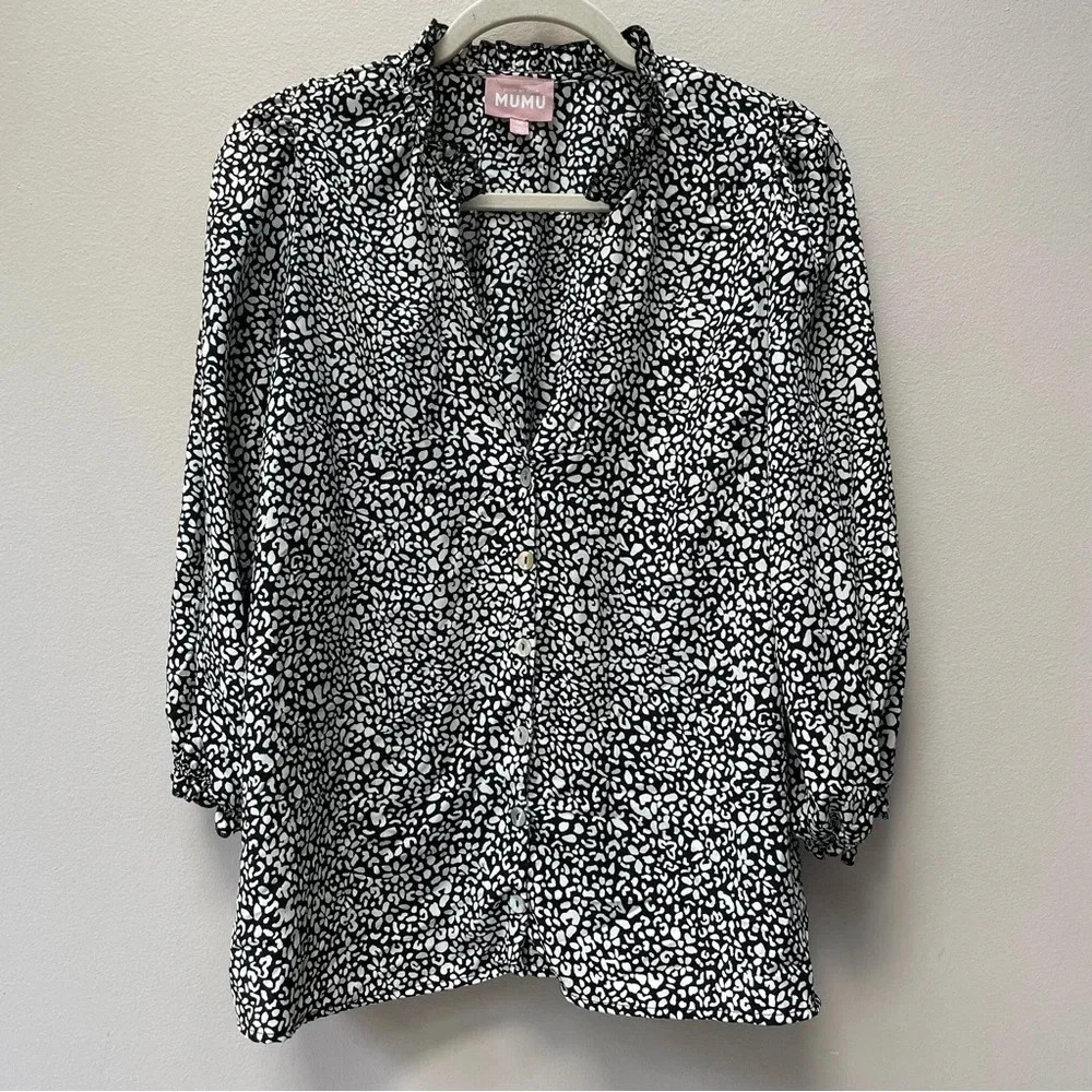 Show Me Your MuMu Black & White Pattern V Neck Button Down 3/4 Sleeve Top Size M